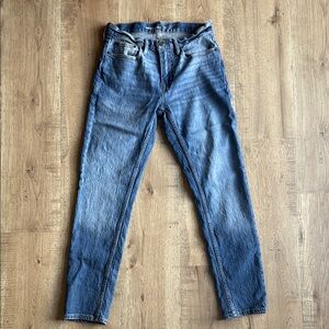 Old Navy Blue Slim Jeans with Classic Style